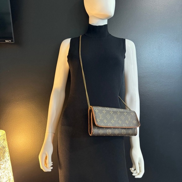 Authentic Louis Vuitton Twin GM Pochette Brown Monogram CA0070 - Picture 13 of 13